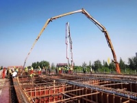 西安外环高速公路南段全线现浇箱梁开始施工