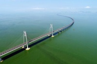 加快大湾区城市群互联互通“公交化” 构建新能源汽车产业集群