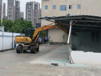 河源东埔街道办600多平方米违章建筑被强拆