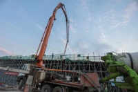 港窑路项目峡州大道互通立交完成首联箱梁浇筑