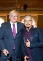 科幻电影《恐龙人》得到澳大利亚前总理陆克文的支持