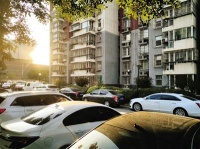 解决之道障碍重重 老旧小区停车难题怎么破?