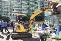 道外大有坊地区两天拆违150处 面积近2000平米