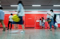 杭州地铁站惊现&ldquo;加油&rdquo;长龙,顾家家居跨界开启加油站?