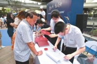 成都开启&ldquo;交房即领证&rdquo;新模式 一手拿钥匙一手拿房产证