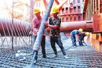 金海大桥最后一个主塔墩承台浇筑完成 全面进入海上施工阶段