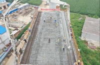 首个连续梁顺利合龙!鲁南高铁菏兰段施工又一重大突破