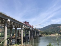 闽清新民闽江大桥左幅桥实现全线贯通