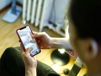 互联网头部企业入局 房产交易线上化进程提速。