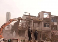 北京拆迁律师:对于违法建筑的界定与处理要把握哪几点?