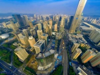 深圳楼市:买郊区光明好还是市区南山好?买错可能要站岗三年