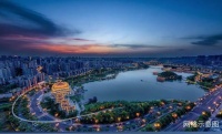 这座崛起的千亿级城市封面,暗藏玄机 !