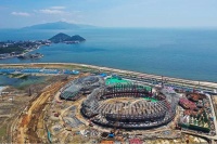 亚青会场馆项目假期不停工 体育馆金属屋面节后启动吊装