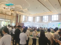 火力全开,人潮汹涌|温泉小镇燃爆黄金周