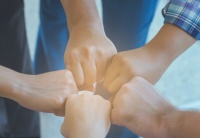 原来,恒信集团的成功要&ldquo;借力&rdquo;?