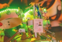 街头艺人&ldquo;持证上岗&rdquo; 点亮海南&ldquo;夜经济&rdquo;文化底色