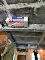 水淹邻居 承重梁打孔:北京朝阳江南山水小区一业主违规装修