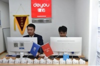 社保、员工宿舍、亲属津贴&hellip;&hellip;这位店东对经纪人到底有多好?