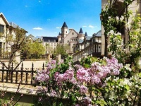 官厅水库拉斐水岸别墅价格多少?首付需要几成?北京人可以购买吗