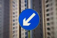 针对楼市房价虚高开启&ldquo;打地鼠&rdquo;模式,谁躁动,谁第一个开刀?