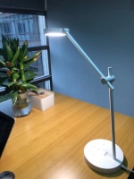 好台灯可以防蓝光，三思智毅护眼台灯来了！