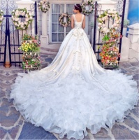 婚礼三套衣服一般顺序 结婚一般需要几套衣服