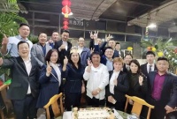 乘风破浪的女强人：从职场新人到千万级店东