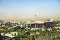 教授:现在房价并不高,&ldquo;买不起房&rdquo;是个人原因