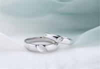 dr钻戒女生未满十八岁可以买吗 钻戒怎么保养比较好