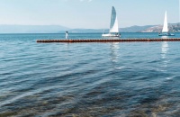 云南抚仙湖海拔多少,宜居吗?适合旅居度假养老?