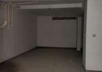 别墅地下室潮湿渗漏怎么解决