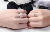 订婚对戒是男方买还是女方买 对戒如何挑选