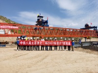 太原西北二环高速公路项目全线首片T梁成功架设