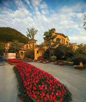 安吉绿城龙王溪小镇为何如此畅销?周边配套!