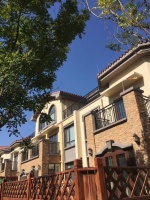 鸿威翡翠城联排别墅是精装修的吗?