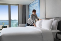 万达生活方式酒店推出备考安心住礼遇，助力莘莘学子