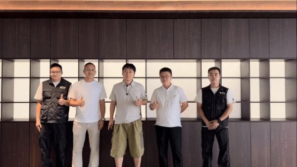 參哥與雅雅互撕事件中，兩人竟然對某知名品牌這樣評價
