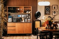 有屋 × 博洛尼梧影智能茶柜，亮相海尔AI全场景发布会